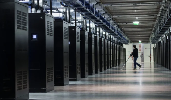 Inundações e incêndios colocam 80% dos data centers do mundo em risco climático alto 2 news 11587 1781881173